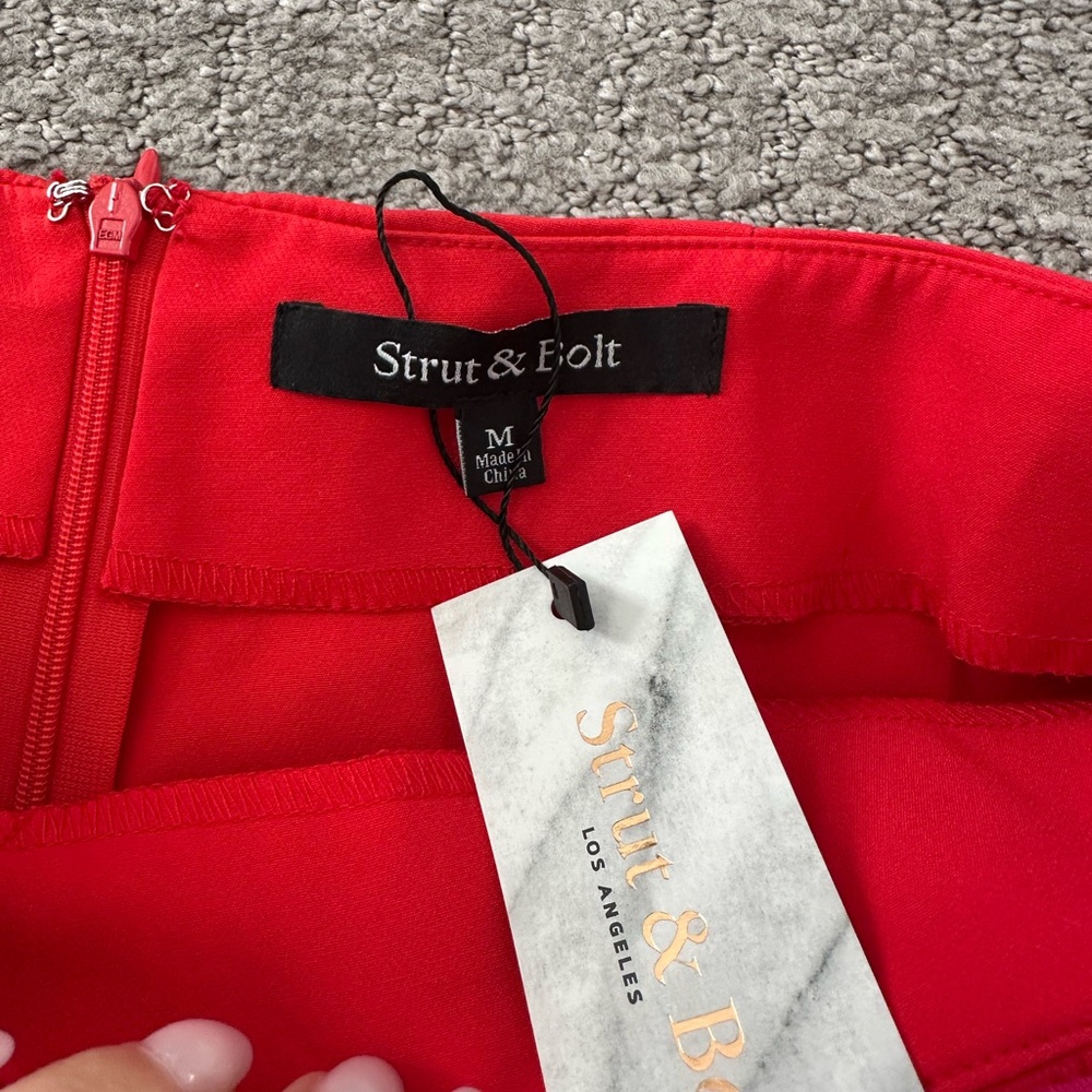 Women’s Colorblock Mini Skirt - Red & Hot Pink - Picture 2 of 3